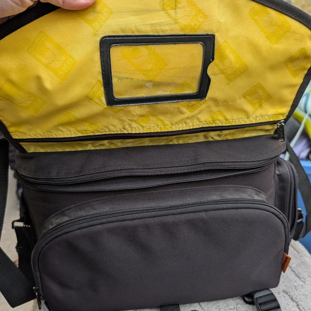 Ape Case Huge Adjustable Camera Case Bag Black